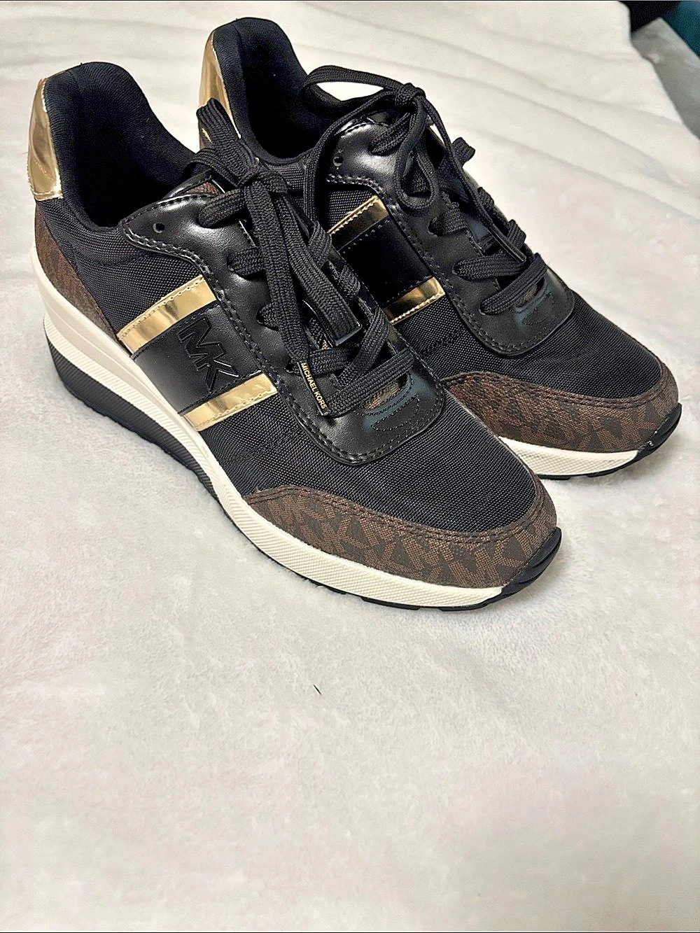 Michael Kors Allie Stride Logo and Leather Trainer Black & Gold size 6